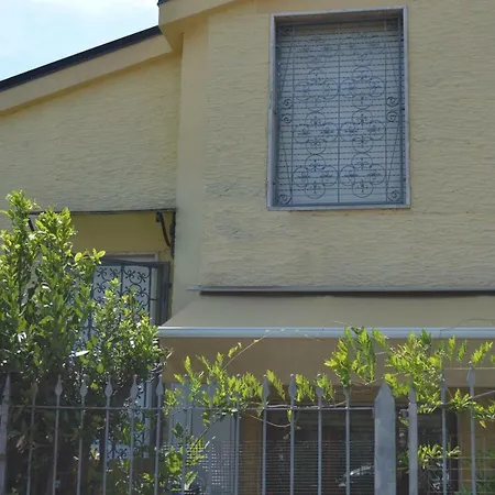 A Pochi Passi Dal Mare